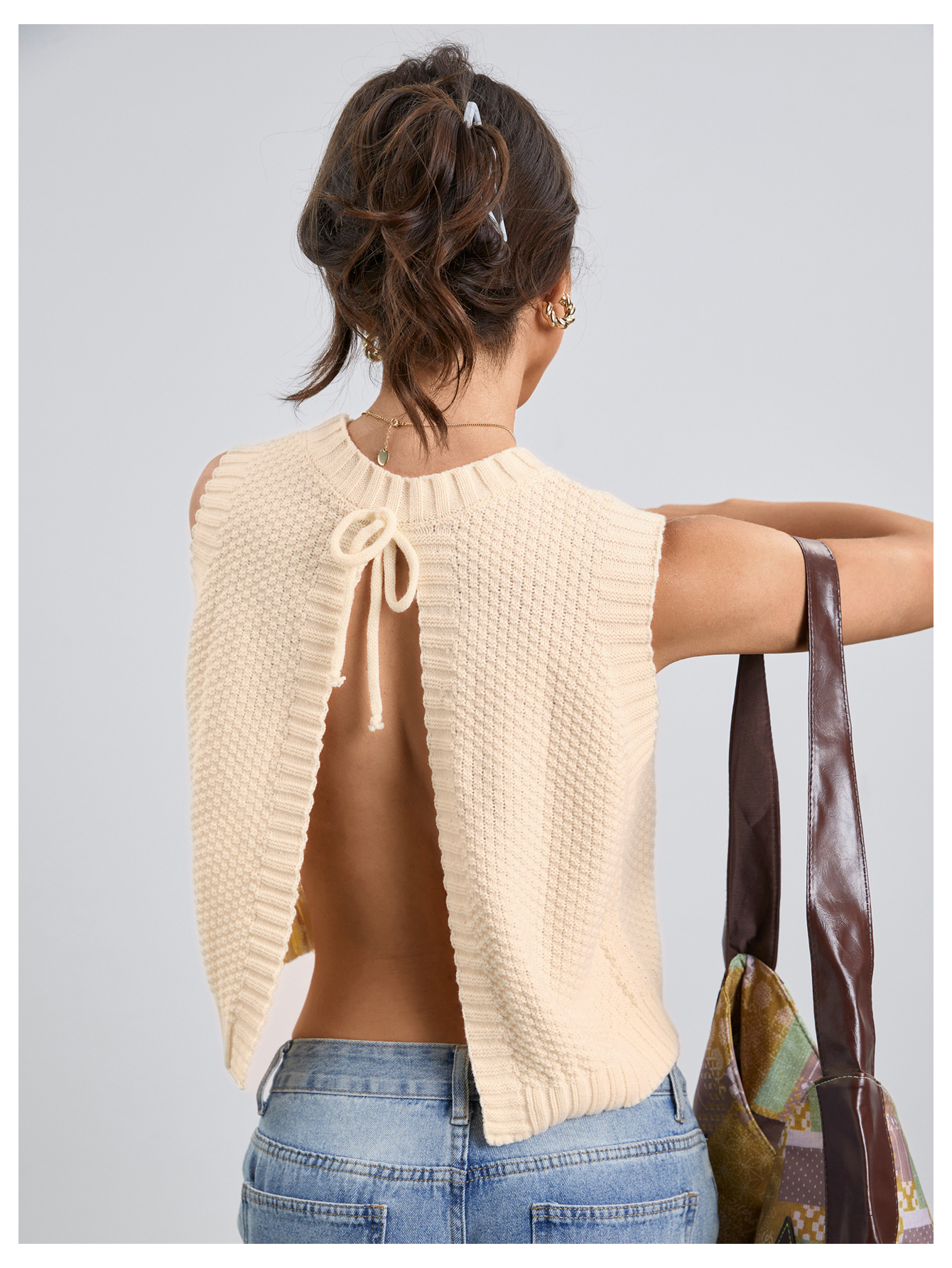 CoreRevo Women's Cute Backless Sweater Vest Sleveless Open Back Tank Tops Going Out Knit Top - Image 4