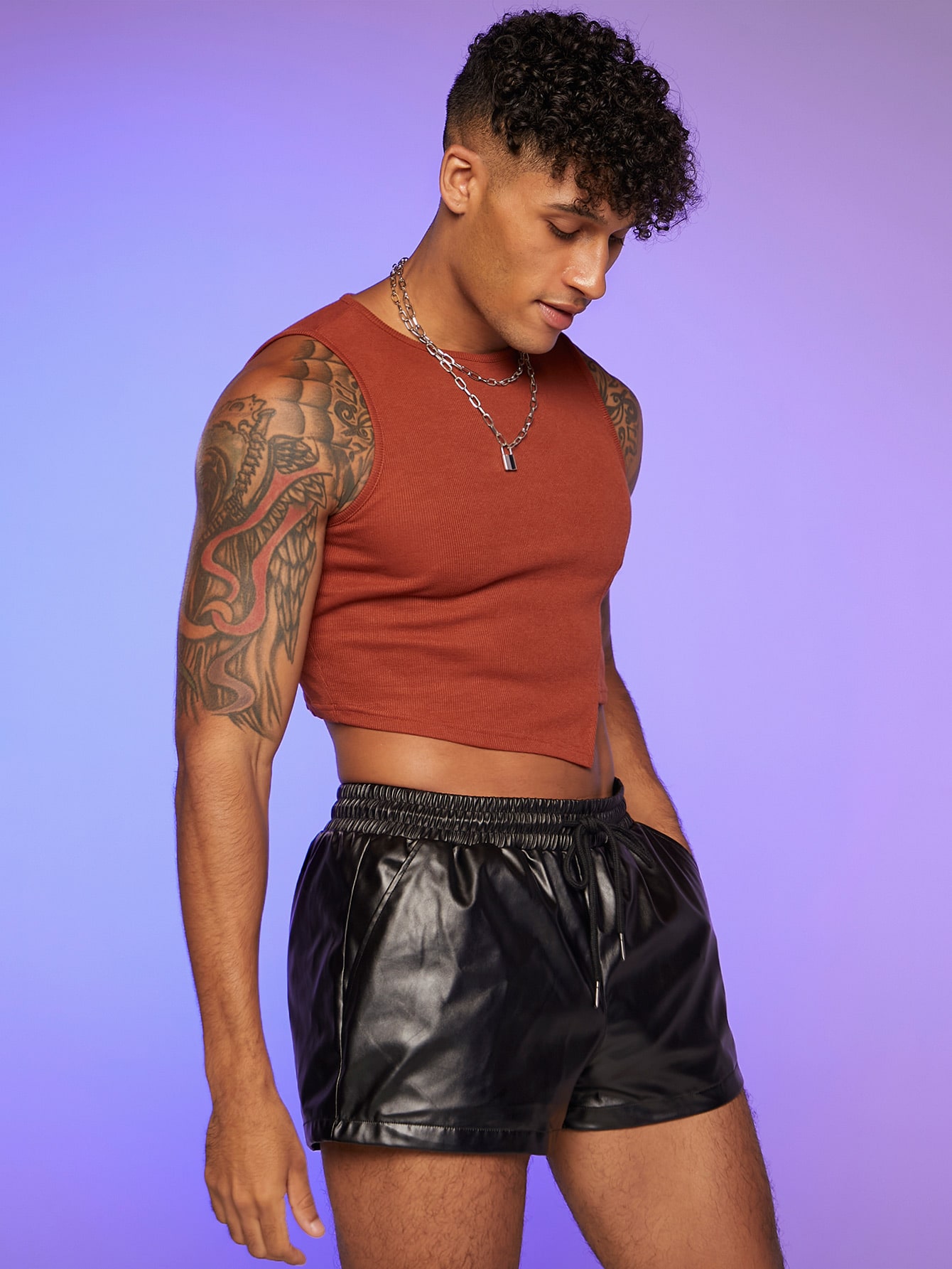 CoreRevo Men's Sleeveless Asymmetrical Hem Round Neck Crop Tank Top Undershirt