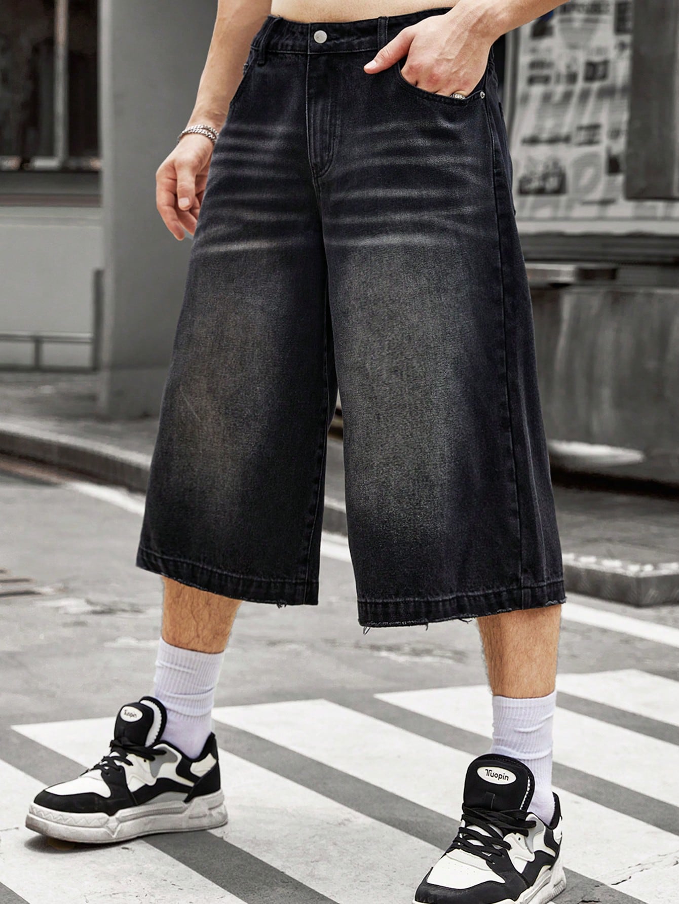 CoreRevo Men's Wide Leg Capri Jeans Zipper Fly Loose Denim Capris Bermuda Shorts with Pocket