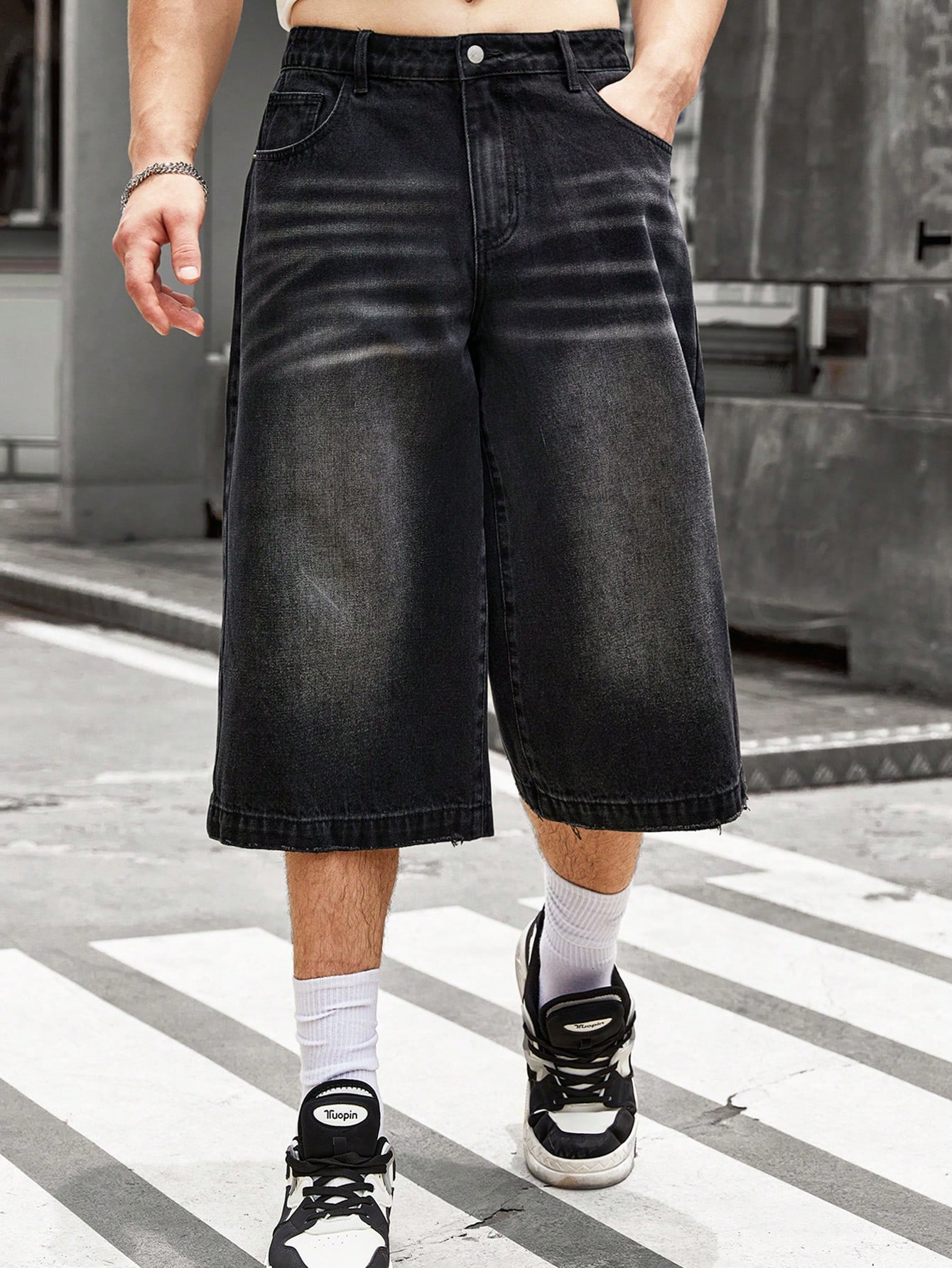 CoreRevo Men's Wide Leg Capri Jeans Zipper Fly Loose Denim Capris Bermuda Shorts with Pocket - Image 3