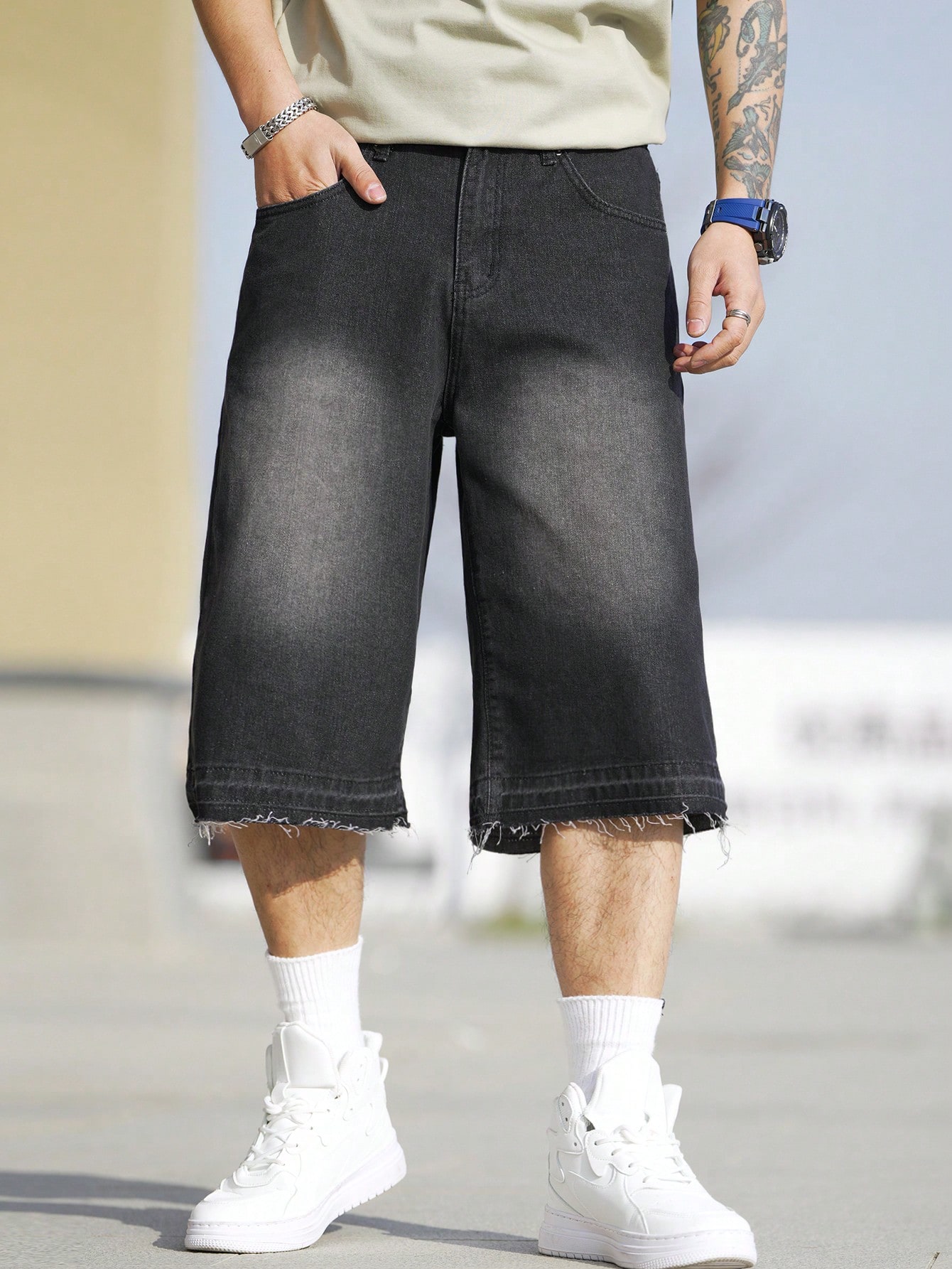 CoreRevo Men's Baggy Jean Raw Trim Casual Loose Denim Shorts Bermuda Jean Loose Short - Image 4