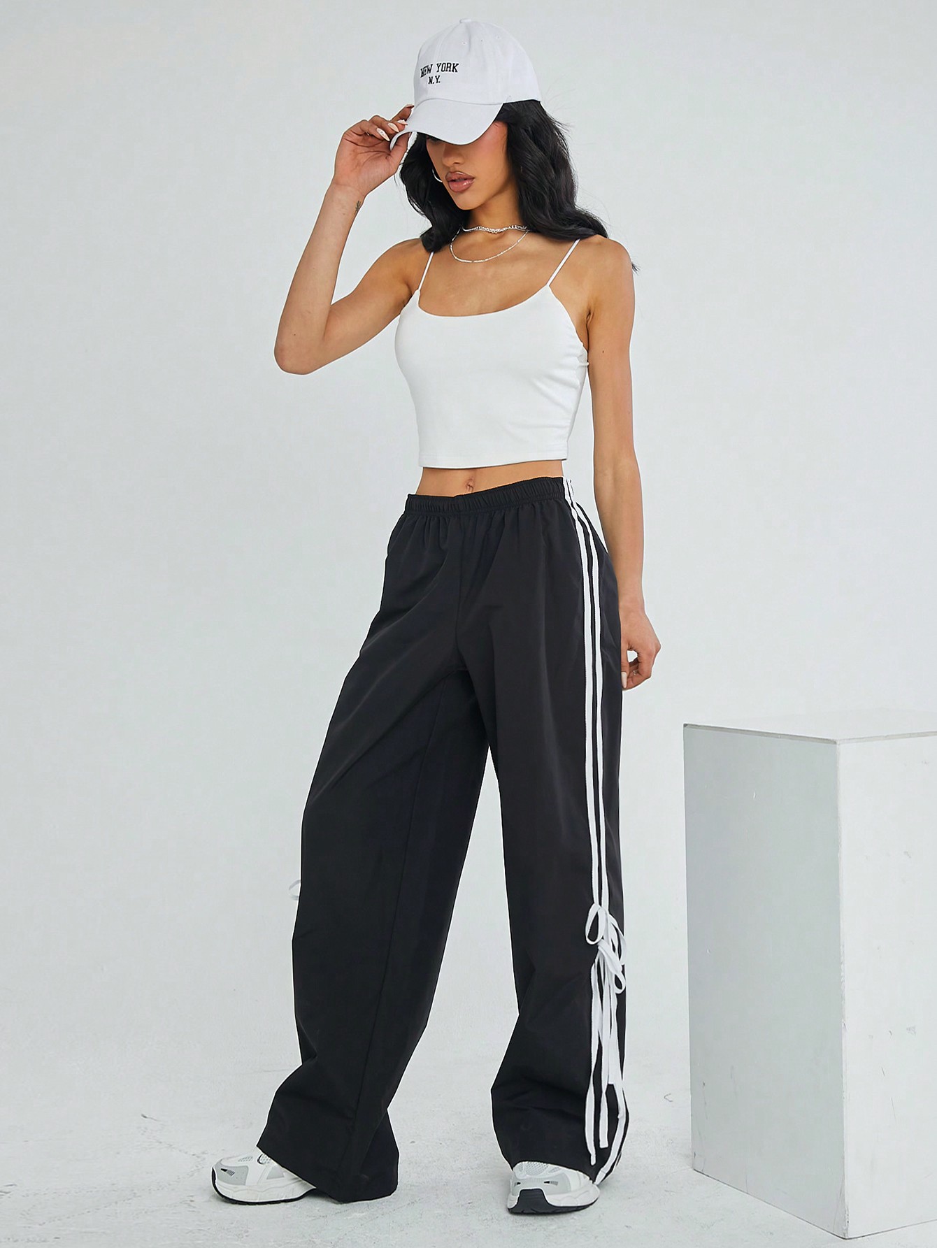 CoreRevo Women's Leopard Cargo Pants Lightweight Wide Leg Side Striped Elastic Waist Streetwear Trousers - Image 3