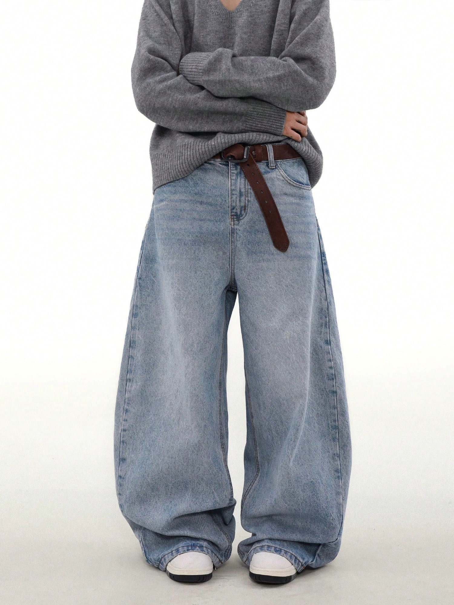 CoreRevo Men's Vintage Baggy Jeans Grunge Streetwear Wide Leg Denim Pants with Pockets - Image 4